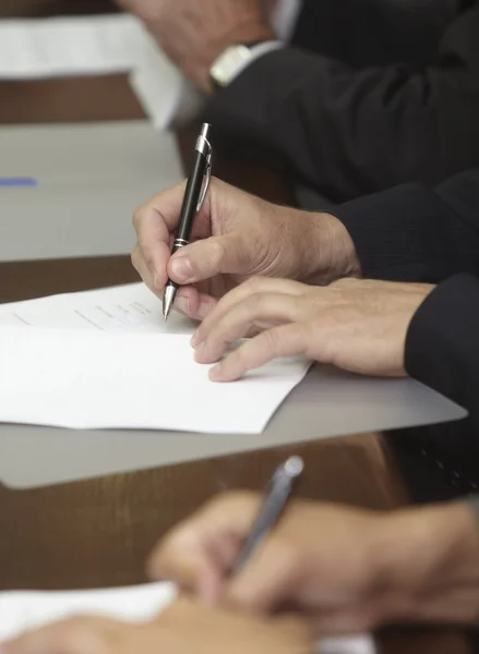 Assinatura contrato assinatura escritório de negócios — Fotografia de Stock