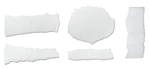 Beyaz ileti arka planını yırtık kağıt — Stok fotoğraf
