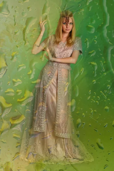 Girl in eastern dress — Stock Photo, Image