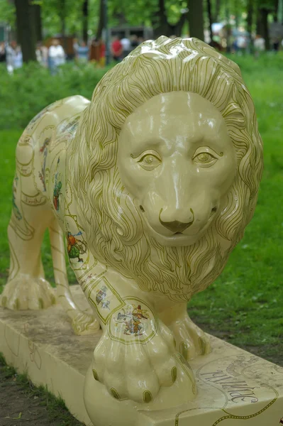 Scultura leone bianco — Foto Stock