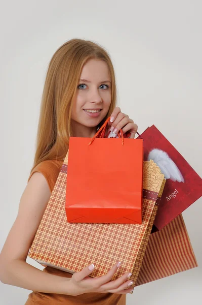 Kvinna med shopping — Stockfoto
