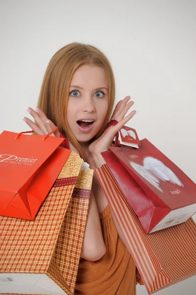 Mujer con compras —  Fotos de Stock