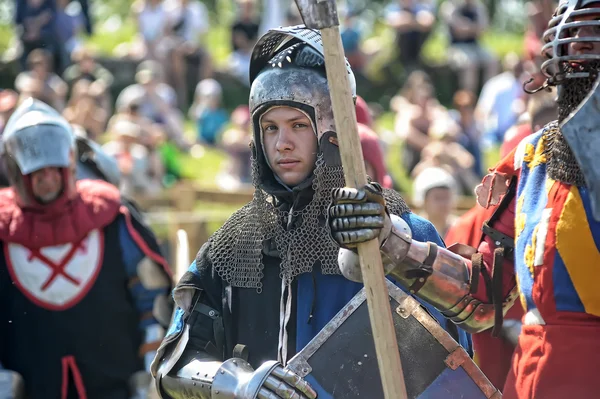 Chevaliers médiévaux en armure — Photo