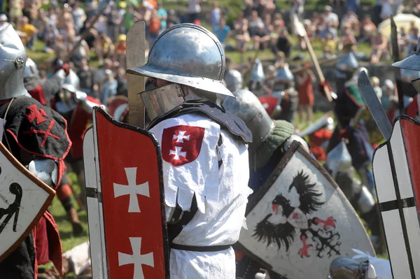 Chevaliers médiévaux en armure — Photo