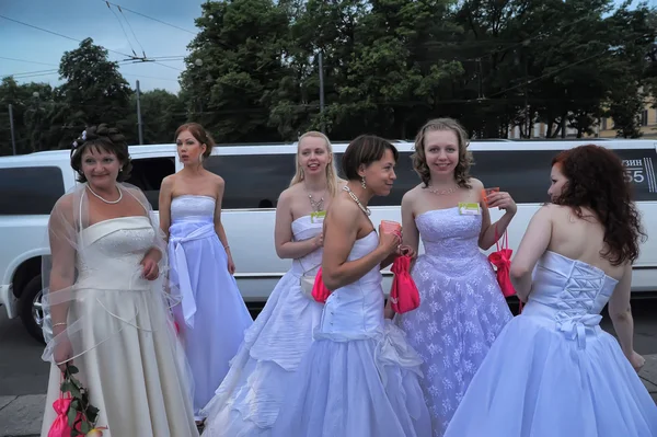 stock image Brides parade