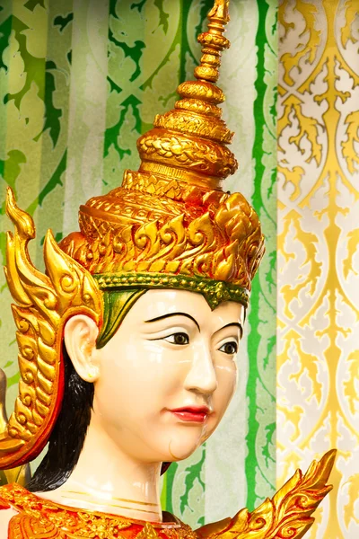 Rosto da escultura menina dança tailandesa — Fotografia de Stock