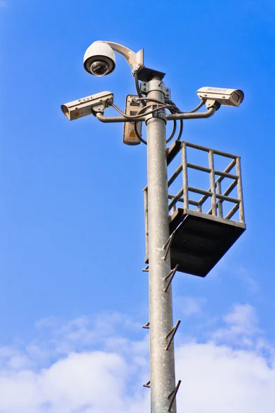 Câmera de segurança de vigilância ou CCTV — Fotografia de Stock