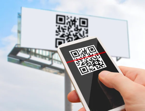QR Code on Smartphone — Stock Photo, Image