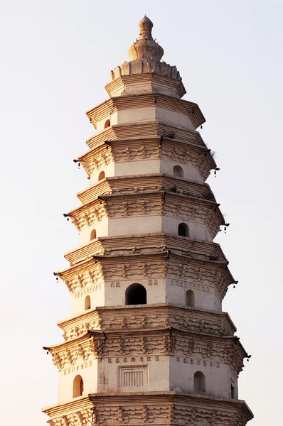 Biała pagoda — Zdjęcie stockowe