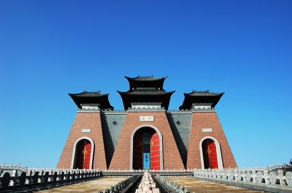 Porte de Chine, bâtiment traditionnel chinois antique — Photo