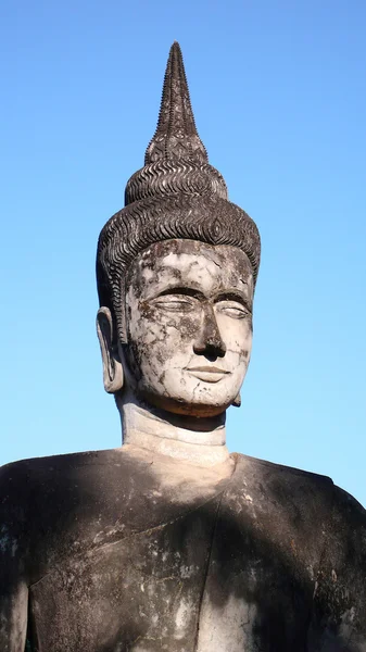 ラオスで歴史的仏の彫刻 — ストック写真