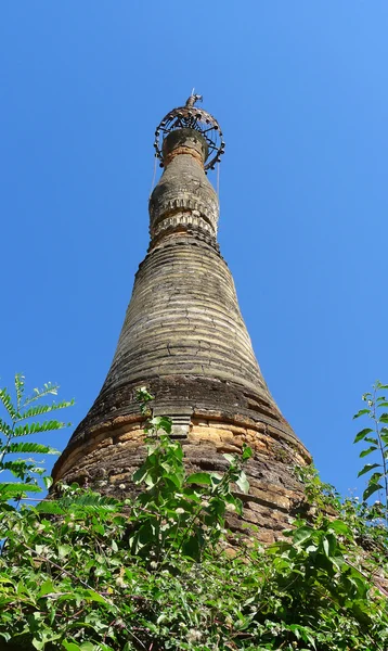 Estupa budista en Myanmar — Foto de Stock