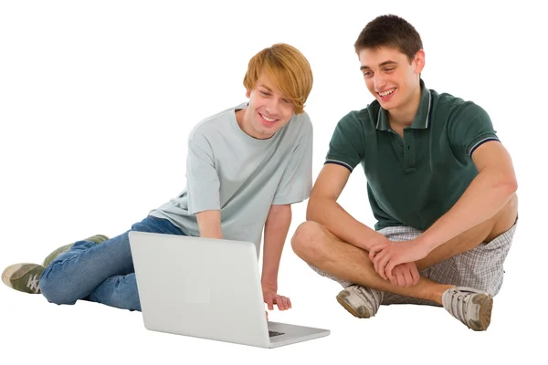 Les adolescents avec ordinateur portable — Photo