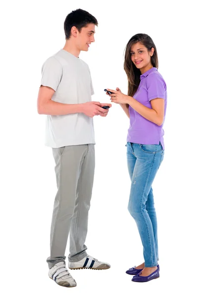 Casal de adolescente com smartphone — Fotografia de Stock