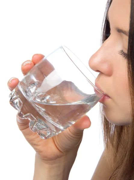 Vrouw die water drinkt — Stockfoto