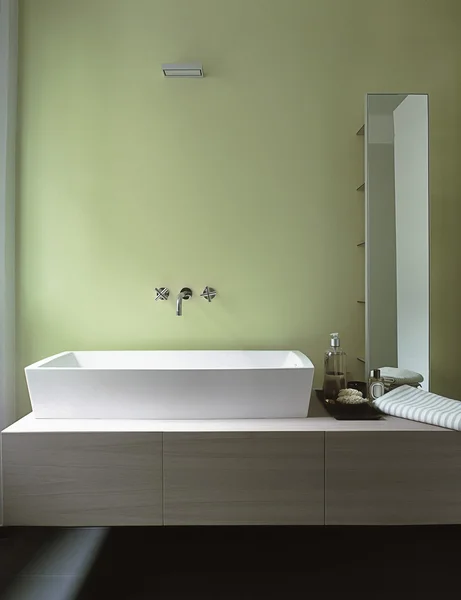 Szczegóły umywalka w łazience nowoczesne — Zdjęcie stockowe