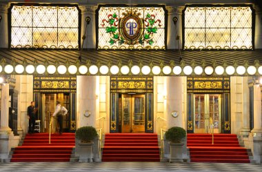 Plaza Hotel clipart