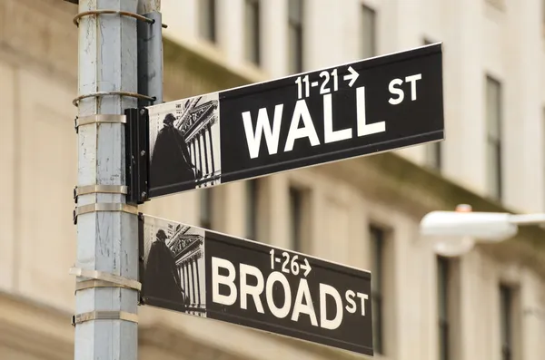 Wall Street and Broad Street — Stock Photo, Image