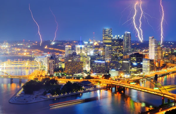 Staden lightning — Stockfoto