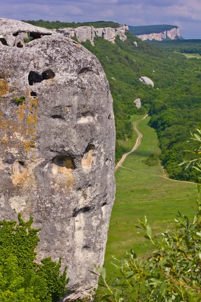 Krim landskap cave staden eski-kerman — Stockfoto
