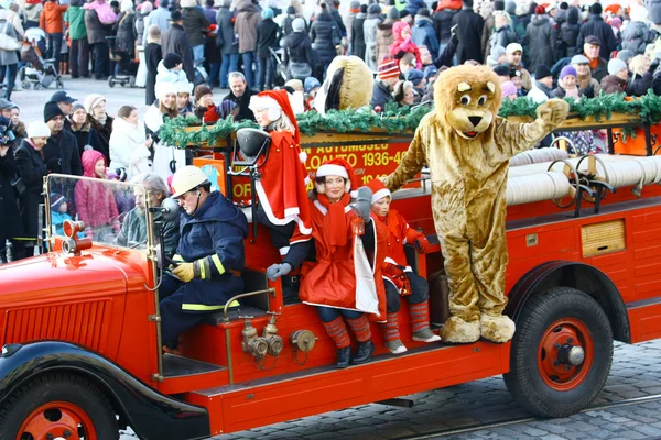 圣诞街头在赫尔辛基开幕 — 图库照片
