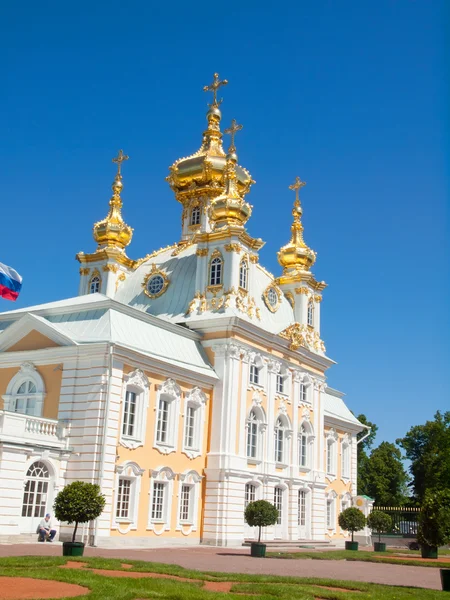 Церковь Великого Дворца в Петергофе, Россия — стоковое фото