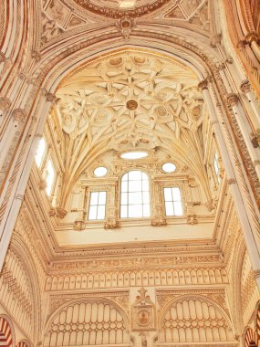 C Endülüs (Eski Camii) merkezinde yer Katedrali