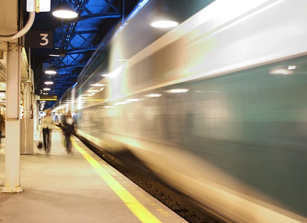 Vertrek van de trein — Stockfoto