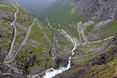 Trollstigen clipart