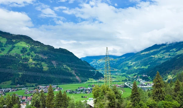 Alpen desa musim panas — Stok Foto