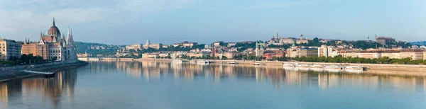 Budapeşte sabah panorama — Stok fotoğraf
