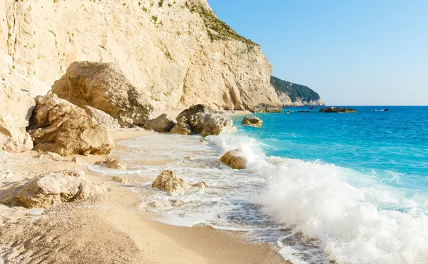 Saluto sulla spiaggia di Porto Katsiki (Lefkada, Grecia ) — Foto Stock