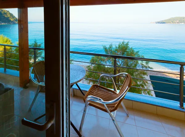 ホテルの部屋から夏海湾ビュー — ストック写真