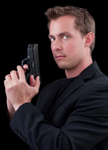 銃を持つ男性のコーカサス地方モデル — ストック写真