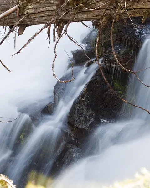 雪クリーク滝 — ストック写真
