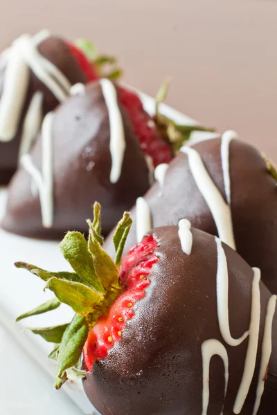 巧克力盖的草莓特写 — 图库照片