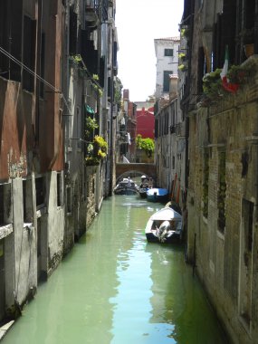 Venedik canal