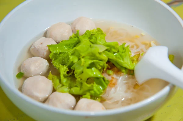 Asian cuisine, rice noodles with fish ball and meat ball — Stock Photo, Image