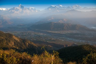 çok güzel bir sabah görüntülemek ve gündoğumu zaman Himalaya Dağları görünce sarangkot, pokhara, nepal