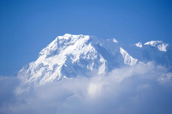 A Himalája hegység gyönyörű esti Kilátás mikor lát-ból Sarangkot, Pokhara, Nepál — Stock Fotó