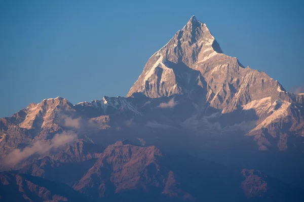 美丽的早上查看，当看到从萨郎科、 博克拉、 尼泊尔喜马拉雅山的日出时间 — 图库照片