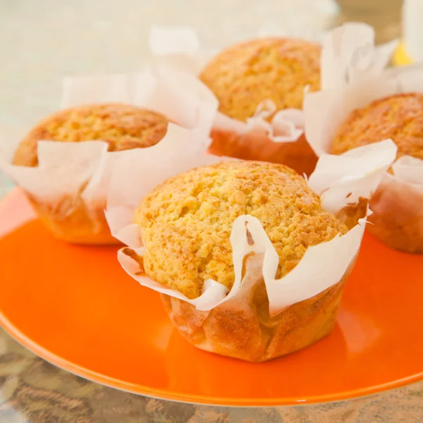 Oranje muffins — Stockfoto