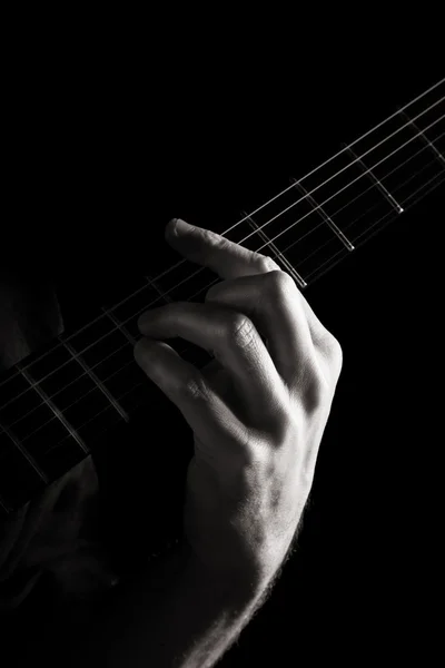 Acorde menor (Dm) na guitarra elétrica; imagem monocromática tonificada — Fotografia de Stock
