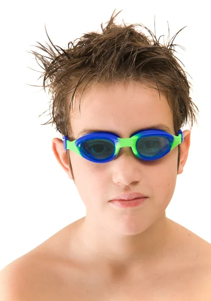 Uvedení na brýle - Kavkazská chlapeček; v plavecké brýle — Stock fotografie