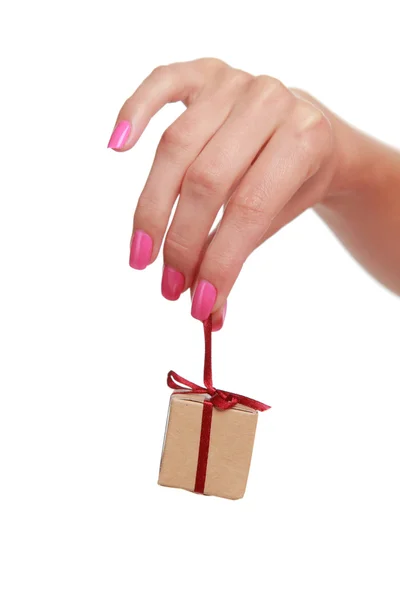 Schöne Hand und Geschenkbox — Stockfoto