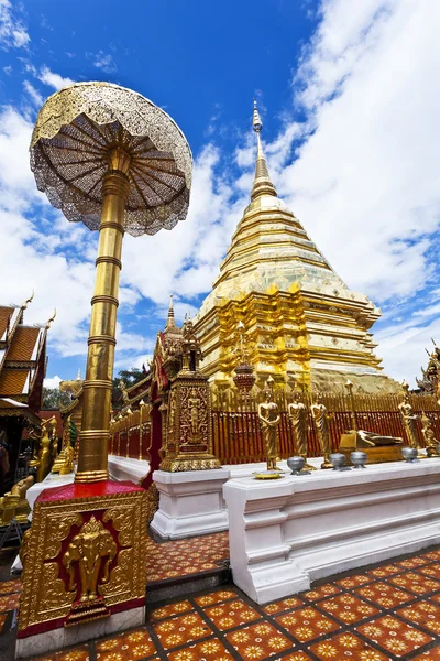 Wat phrathat 双龙寺在泰国清迈. — 图库照片