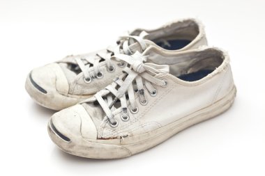 eski spor ayakkabı beyaz zemin üzerine