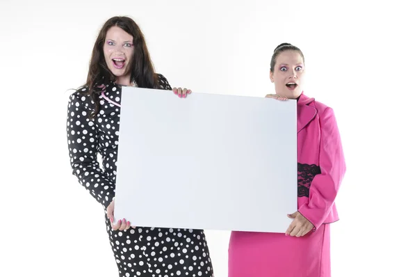 2 XXL models with an empty plate — Stock Photo, Image