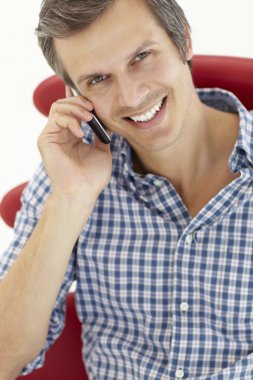 Man talking on the phone clipart