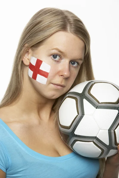 Triest jonge vrouwelijke voetbalfan met st georges vlag geschilderd op fa — Stockfoto